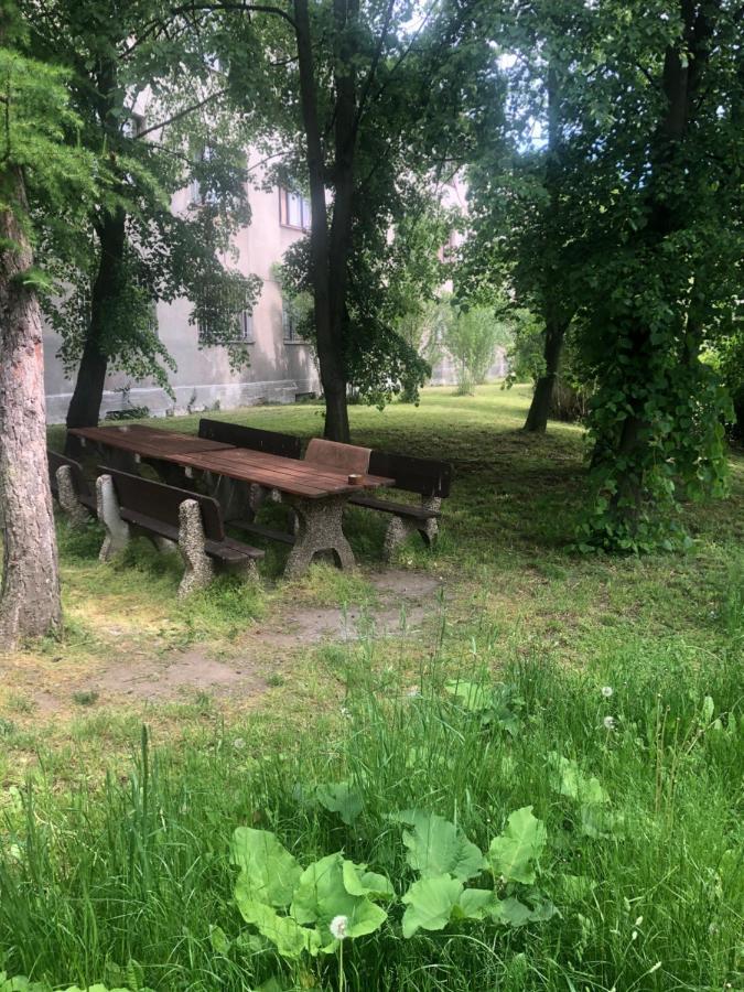 Apartmány - Školní Chomutov Esterno foto