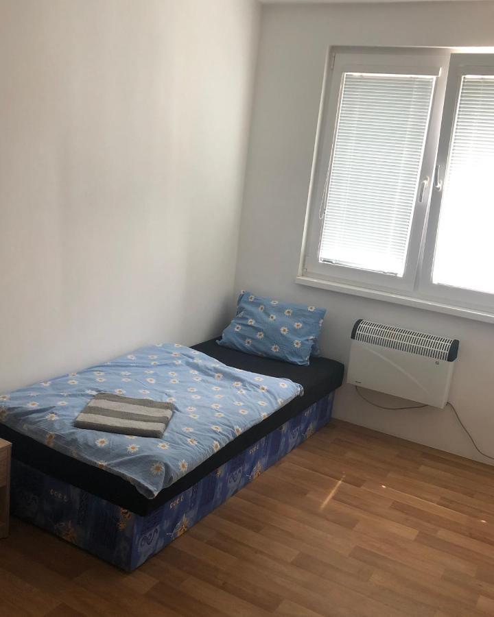 Apartmány - Školní Chomutov Esterno foto